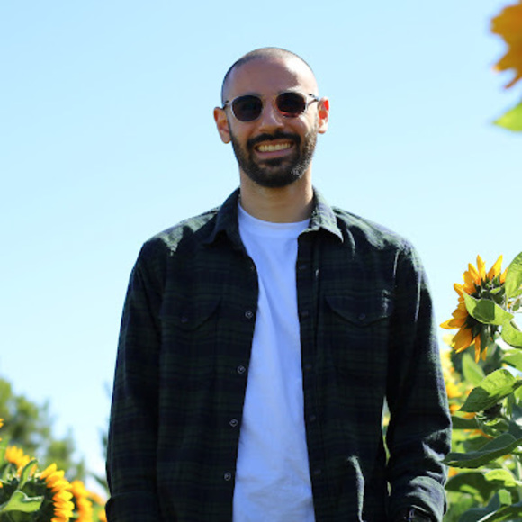 Meet your Posher, Jeffrey - Picture 1 of 1